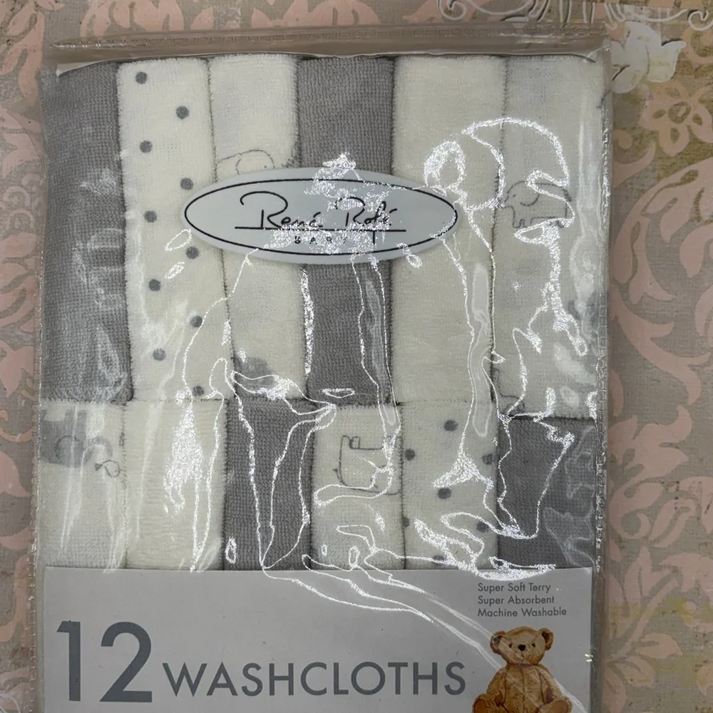 Renee Rofe Gray and White Washcloth Set